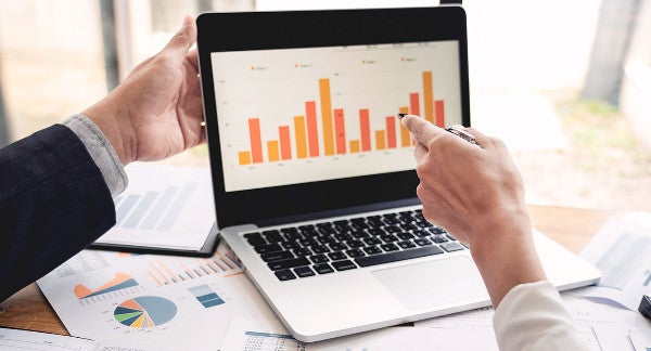 Presenting Visually Compelling Data (AMA)