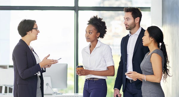 Key Presentation Skills: Balancing Verbal and Non-Verbal Messages (AMA)