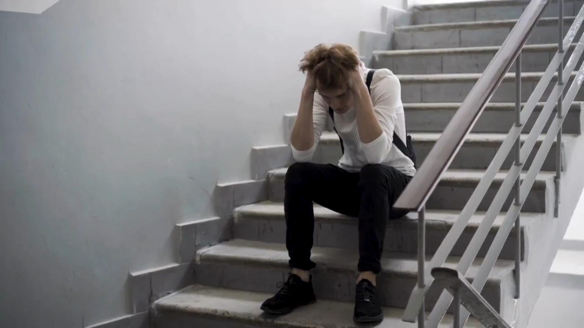 K-12 Teachers &amp; Schools: Signs a Student Needs Immediate Help (Mike Veny)